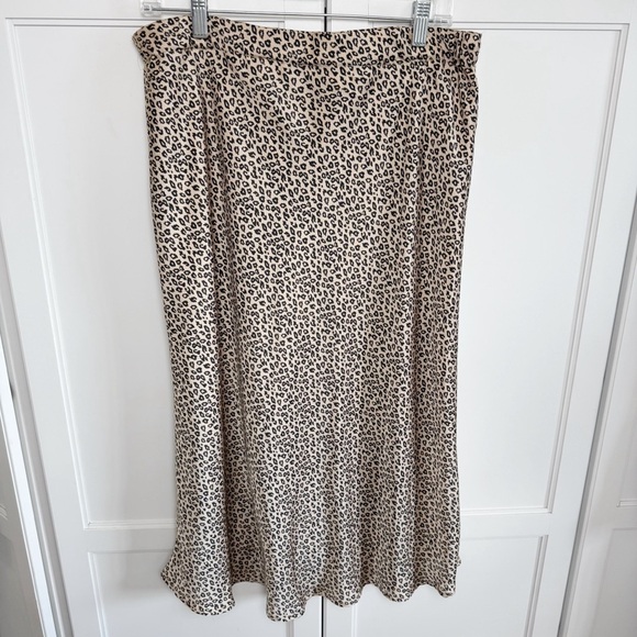 Leith Leopard Midi Satin Skirt Sz Large - Picture 4 of 11